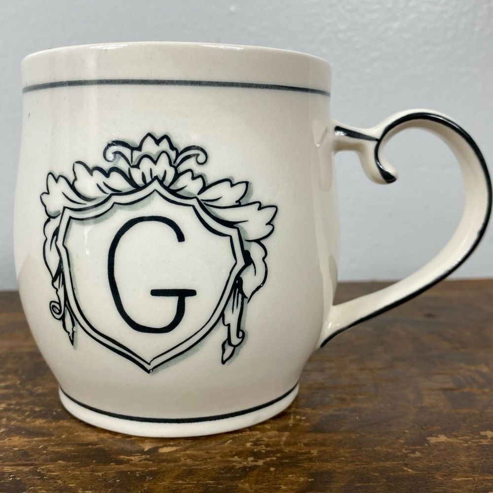 Anthropologie Molly Hatch Monogrammed “G” mug